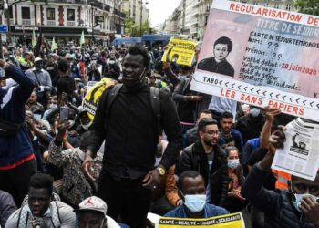 Voici le nombre de sans-papiers en France