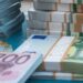 Liasses de billets en euros - marché noir de devises