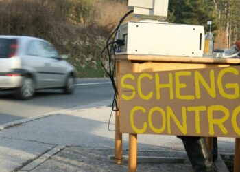 La France valide le retour des contrôles aux frontières Schengen