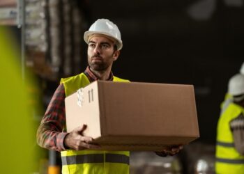 Permis de travail fermé au Québec les étrangers dans une grande précarité