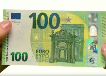 Le prix de 100 euros en dinar algérien à la veille de l'Aid el-Fitr