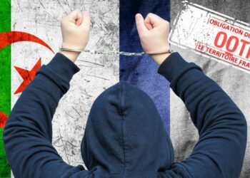 La France expulse 7 sans-papiers algériens