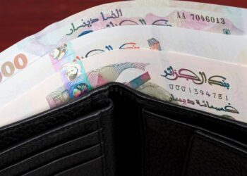 Saisie de 115 millions de faux billets de 2000 dinars algériens l'atelier clandestin démantelé à Oran