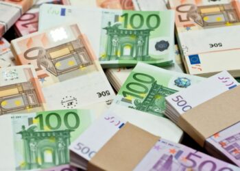 Taux de change de 100 euros en dinar algérien sur le marché noir