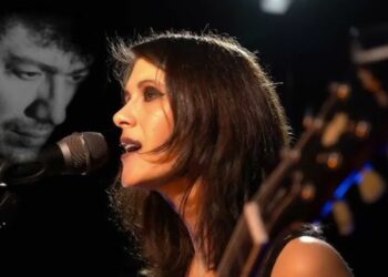 Une Française fait le buzz avec une chanson de Matoub Lounes