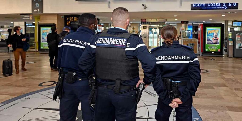 Chasse aux sans-papiers dans les transports