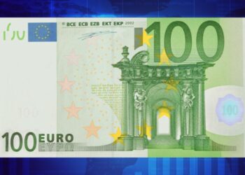 En baisse, voici le prix de 100 euros au square d'Alger ce 05 mai