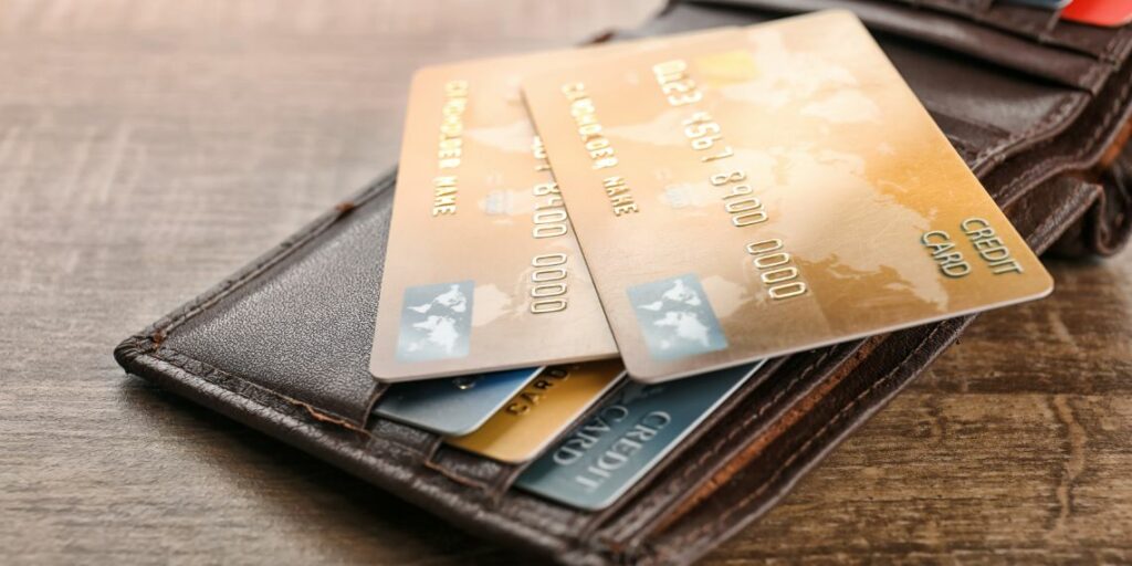 Fin annoncée des cartes bancaires et transformation des habitudes de retrait