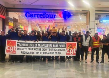 France : des sans-papiers algériens exploités chez Carrefour