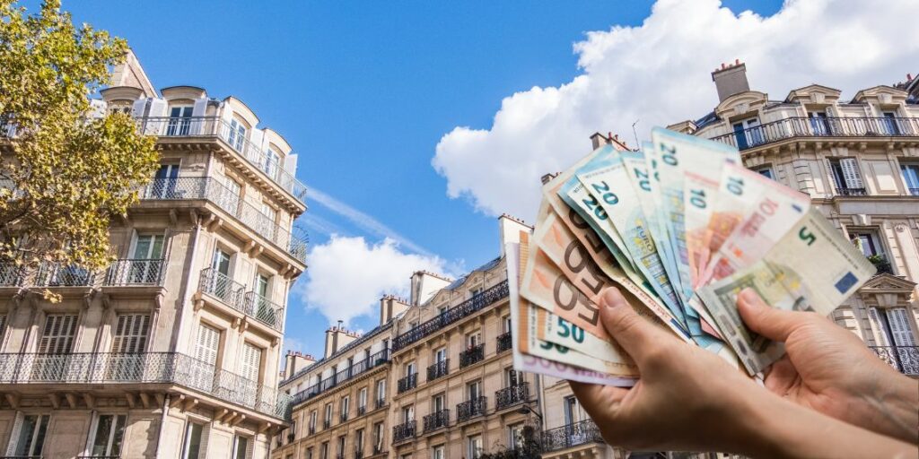 Le prix de 100 euros en DZD à Paris marque un différentiel notable