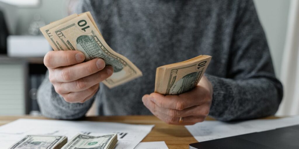 Lutte contre le marché noir et démantèlement des circuits illicites