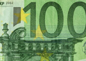 Quel est le prix de 100 euros en DZD à Paris ce 21 mai