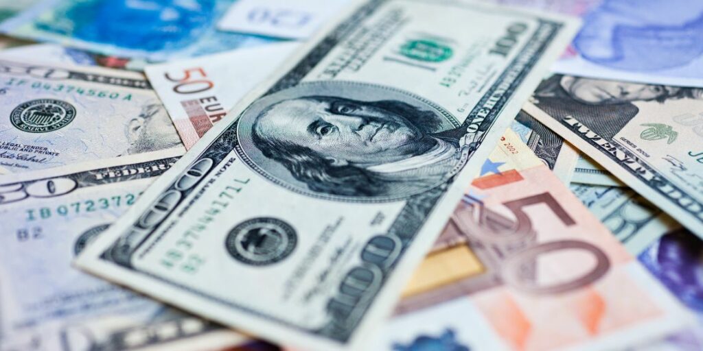 Taux euro dollar livre et autres devises au square d’Alger