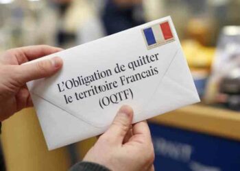 Titre de séjour en France : une étudiante mère d’un enfant expulsée