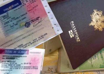 Obtenir un titre de séjour en France de plus en plus compliqué