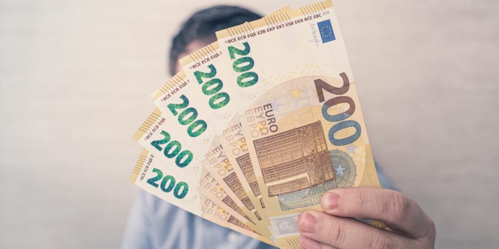 Voici l'équivalent de 1000 euros en Dzd sur le marché noir