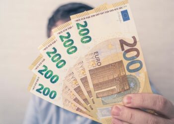 Voici l'équivalent de 1000 euros en Dzd sur le marché noir