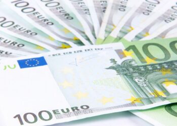 Quel est le prix de 100 euros en Dzd ce 10 août 2025