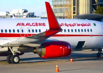 Un avion d'Air Algérie percuté par un véhicule à l'aéroport de Montréal