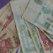 Billets de 1 000 et 2 000 dinars algériens saisis dans une affaire de fabrication de faux billets à Tlemcen.
